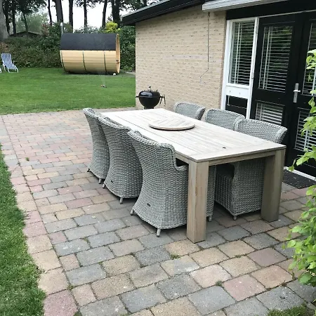 With Covered Porch And Sauna * Voorthuizen