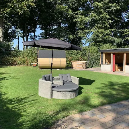 Holiday home With Covered Porch And Sauna